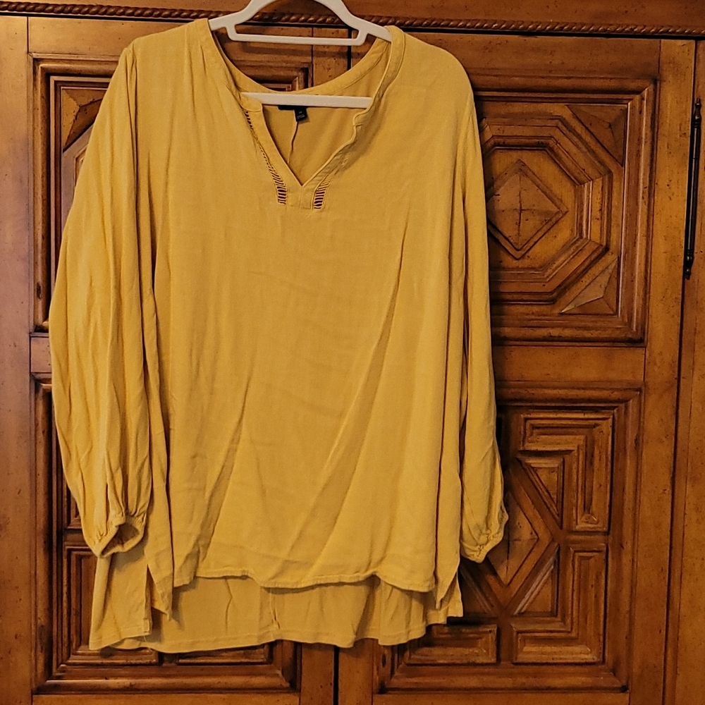 Size 22 lane bryant long sleeve shirt